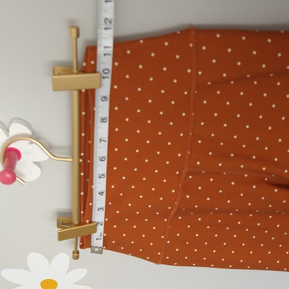 WeWoreWhat Orange White Polka Dot Leggings - Picture 6 of 13